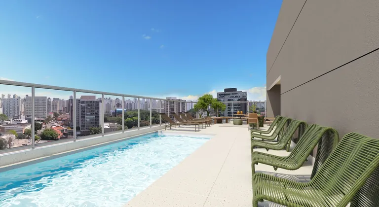 Piscina e solarium do rooftop, com vista para o Jardim Paulista